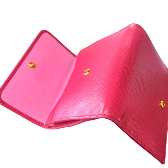 Prada Saffiano Pink Leather Wallet With COA Beautiful NWOT - Picture 9 of 10